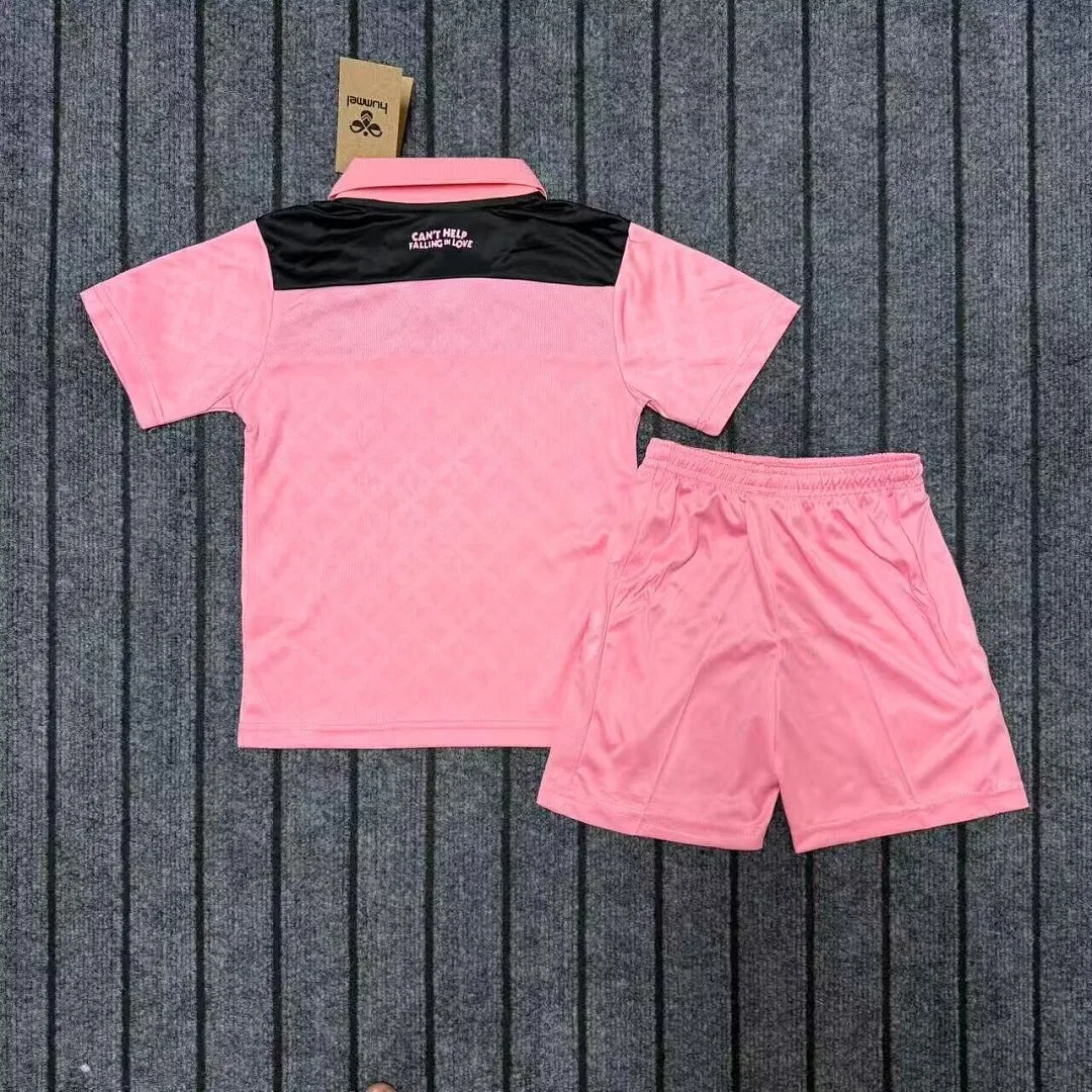 Sunderland 2026/27 Away Kids Kit Pink