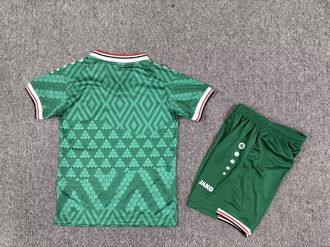 Irak 2016/28 Segunda Equipación Conjunto de Niño — 2