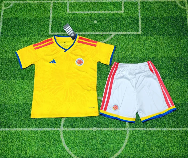Colombia 2016/28 Home Kids Kit