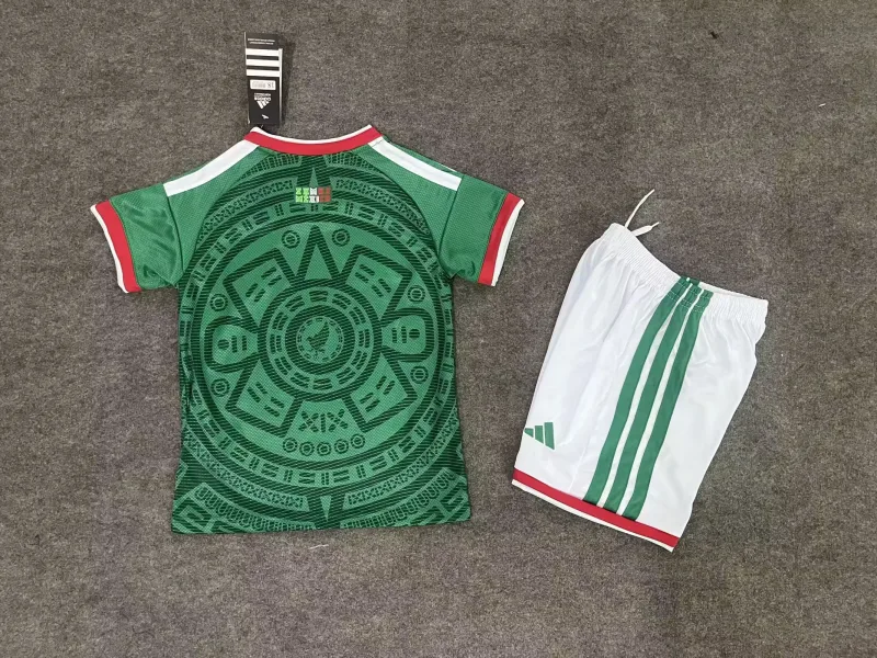 Mexico 2016/28 Home Kids Kit — 2