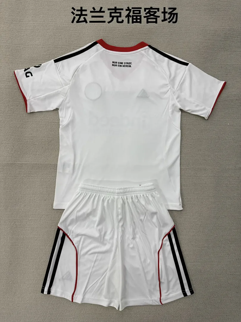 Eintracht Frankfurt 2025/26 Away Kids Kit