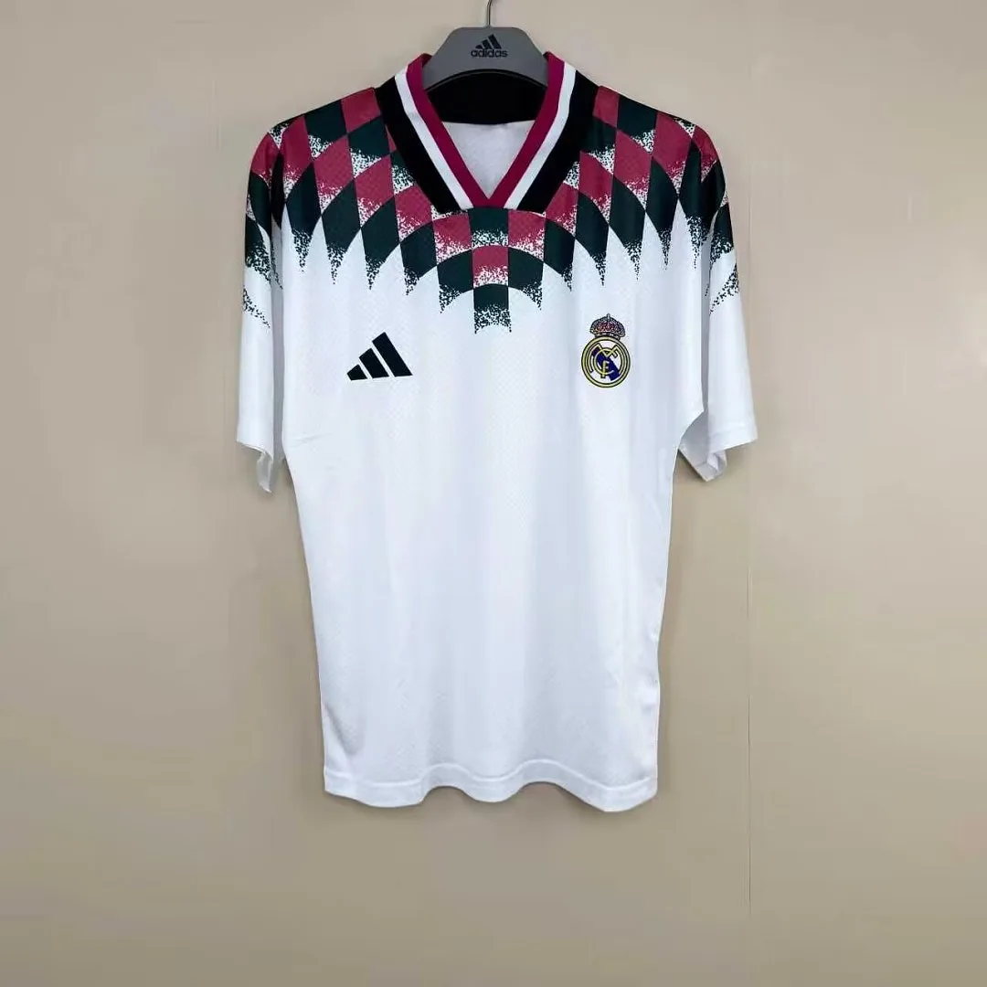 Real Madrid 2026/27 Maillot Édition Spéciale — 1