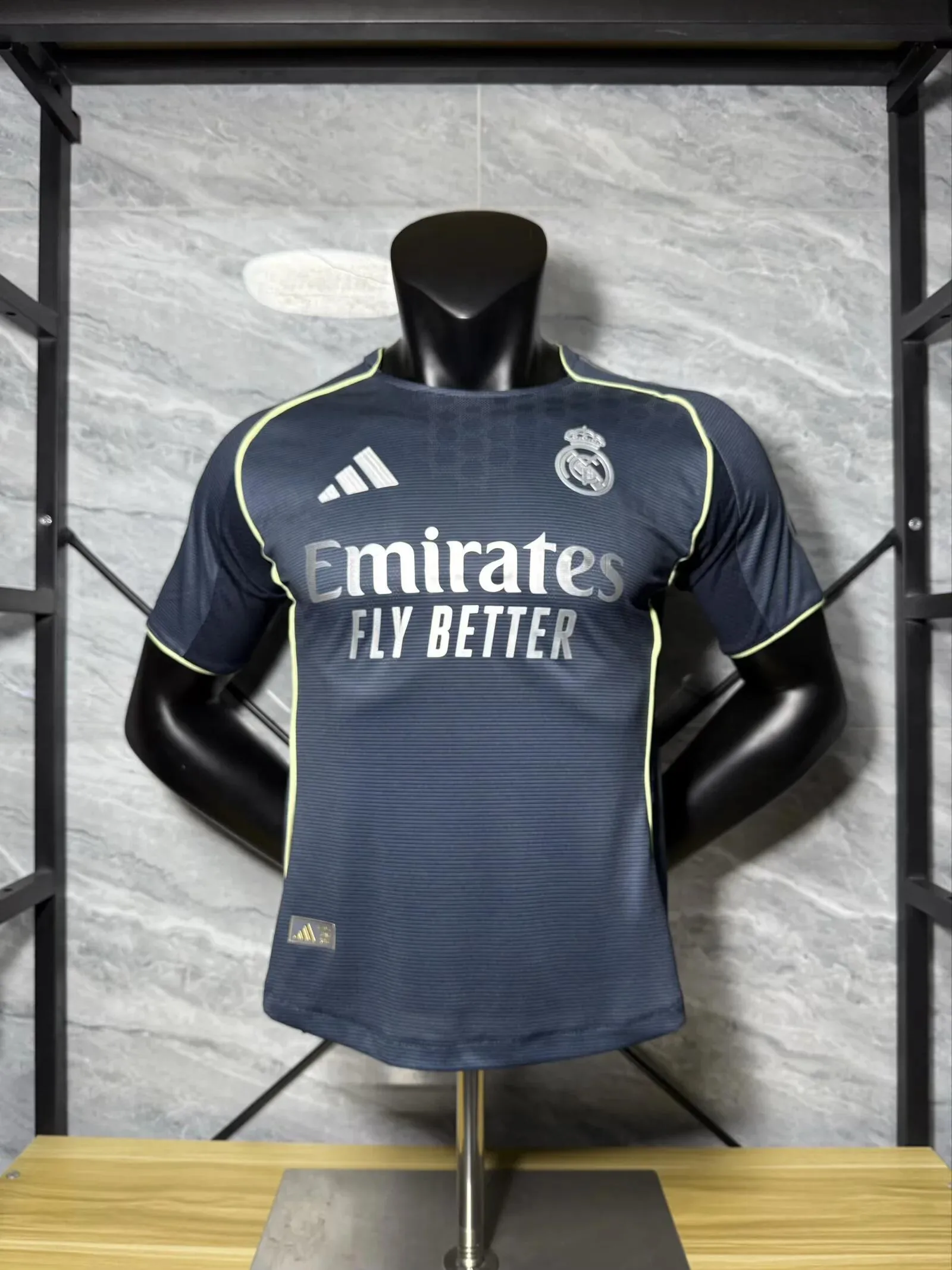 Real Madrid 2025/26 Extérieur Maillot Version Joueur