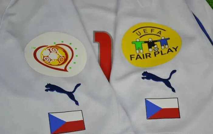 Czech Republic 2004 Away Shirt — 2