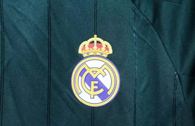 Real Madrid 2012/13 Third Shirt Player Version Green — 2