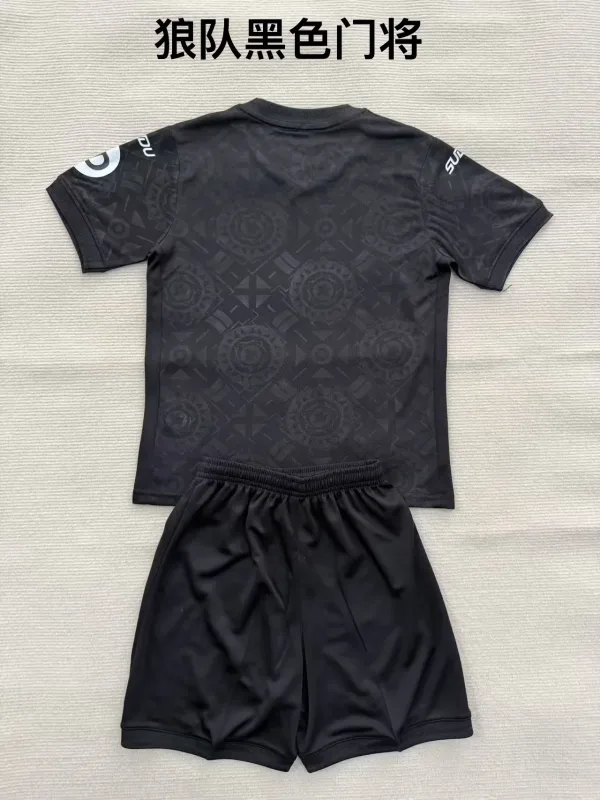 Wolverhampton Wanderers 2025/26 Goalkeeper Kids Kit Black