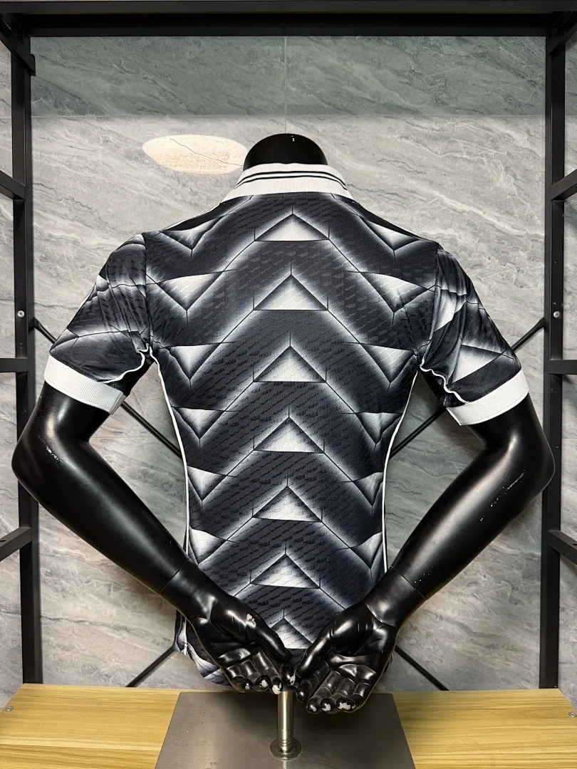 Real Madrid 2025/26 Camiseta Versión Jugador Edición Especial Grey — 2