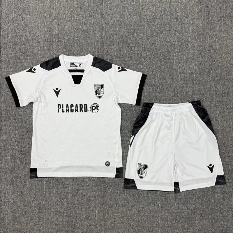 Vitória Guimarães 2025/26 Home Kids Kit