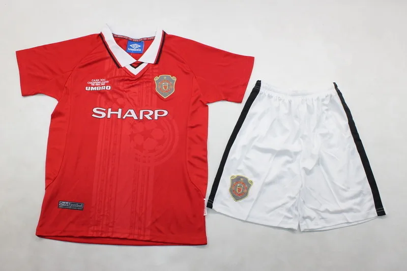 Manchester United 2016/28 Kids Kit Champions League