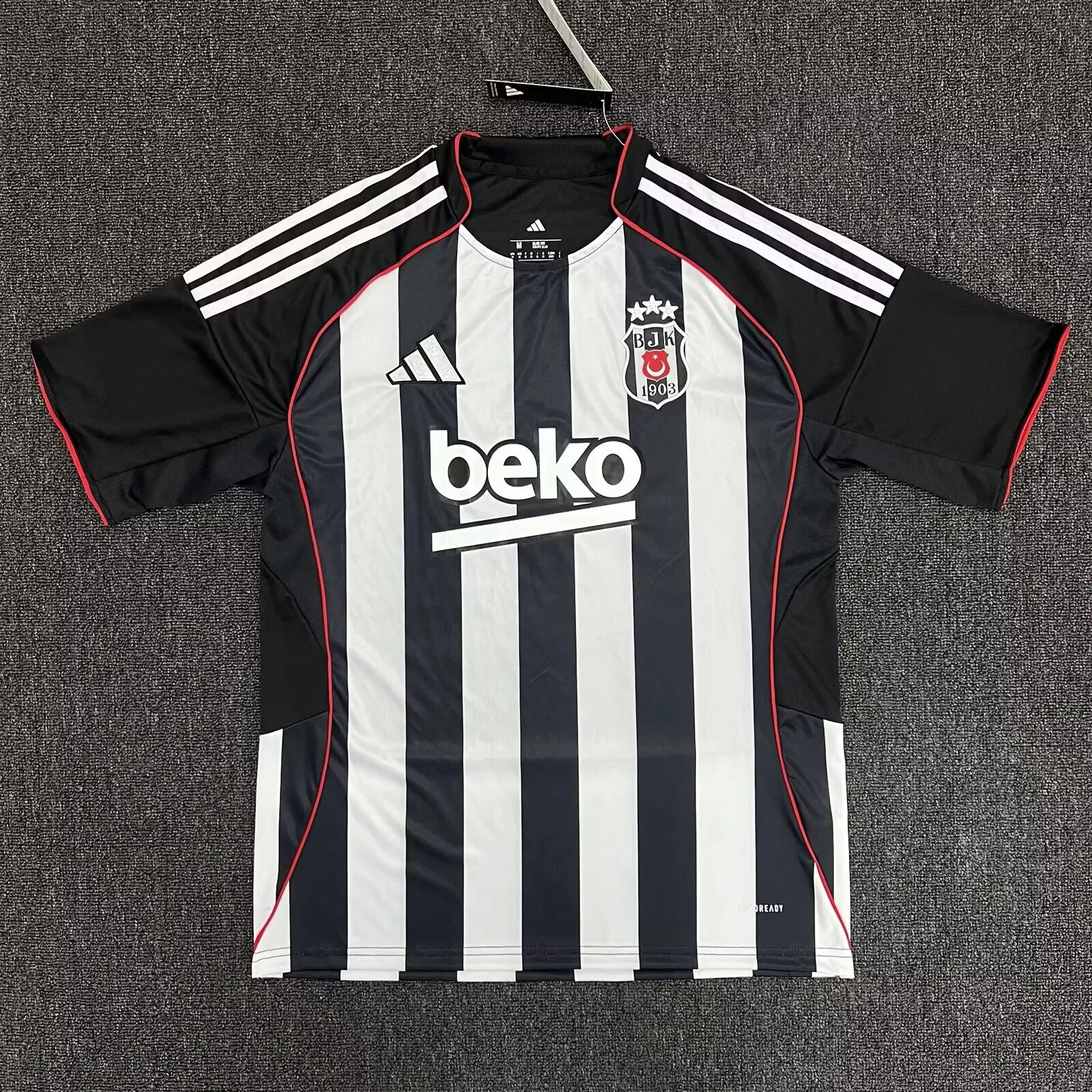 Beşiktaş 2025/26 Away Shirt Short Sleeve Black — 1