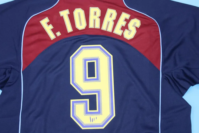 Atlético Madrid 2004/05 Away Shirt — 1