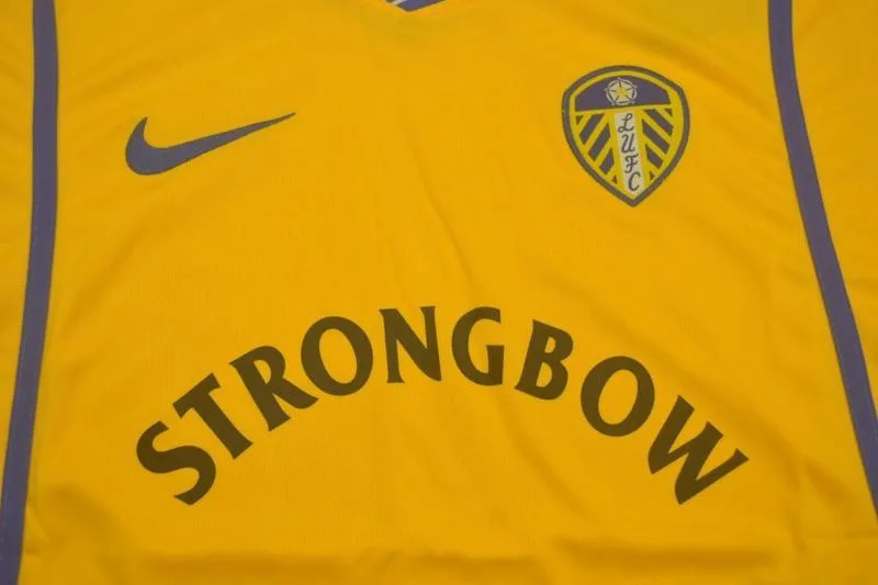 Leeds United 2000/02 Away Shirt Yellow