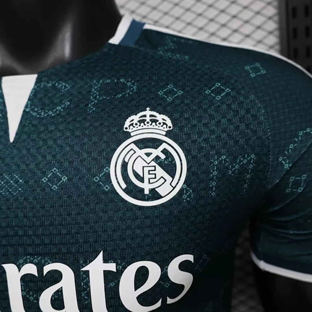 Real Madrid 2026/27 Auswärts Trikot Spielerversion — 2