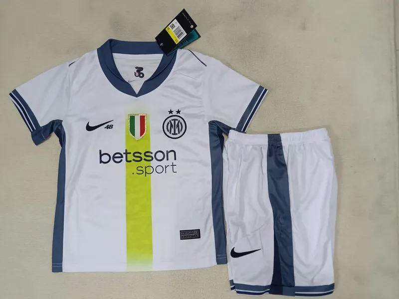 Inter Milan Kids Kit — 2