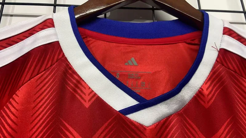 Chile 2025/26 Heim Trikot Kurzarm — 2
