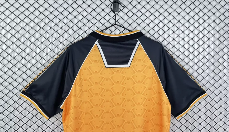 Wolverhampton Wanderers 1996/98 Home Shirt — 2