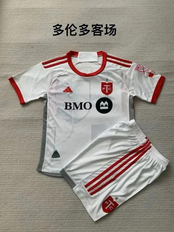 Toronto FC 2024/25 Away Kids Kit — 2