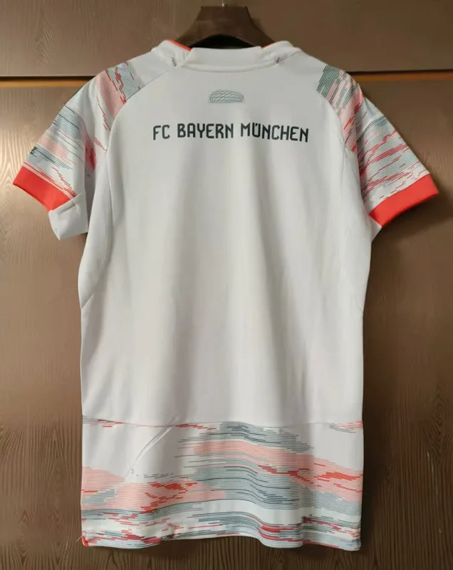 Bayern Munich 2025/26 Away Women's Shirt — 1