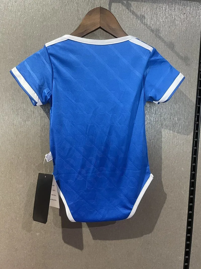 Real Madrid 2025/26 Ausweich Trikot Baby