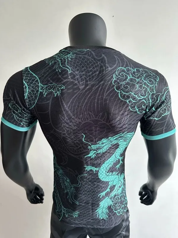 Real Madrid 2025/26 Camiseta Versión Jugador Black Dragon — 2