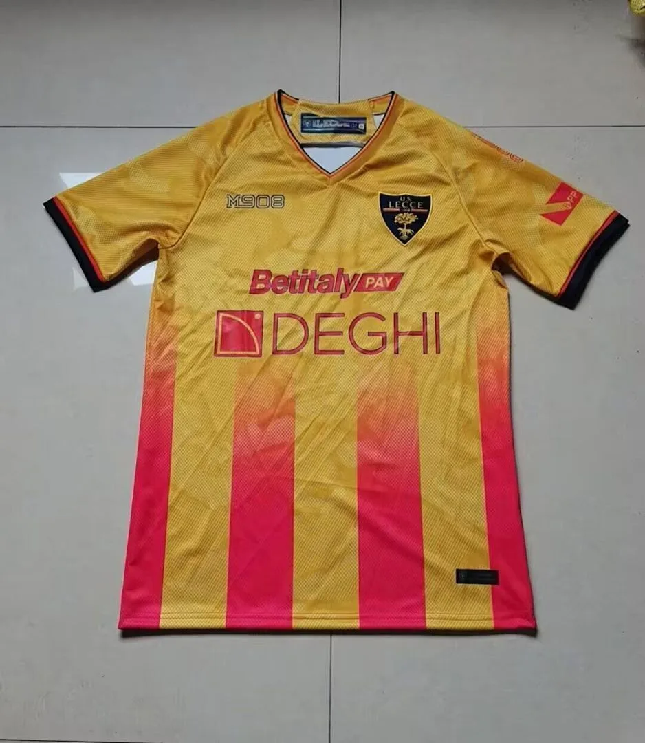 Lecce 2025/26 Domicile Maillot — 2