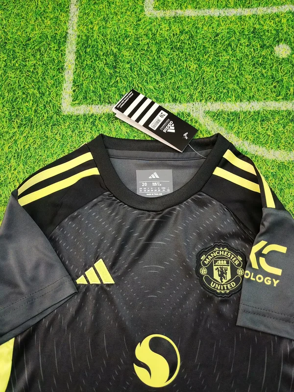 Manchester United 2025/26 Torwart Set Kinder Black — 1