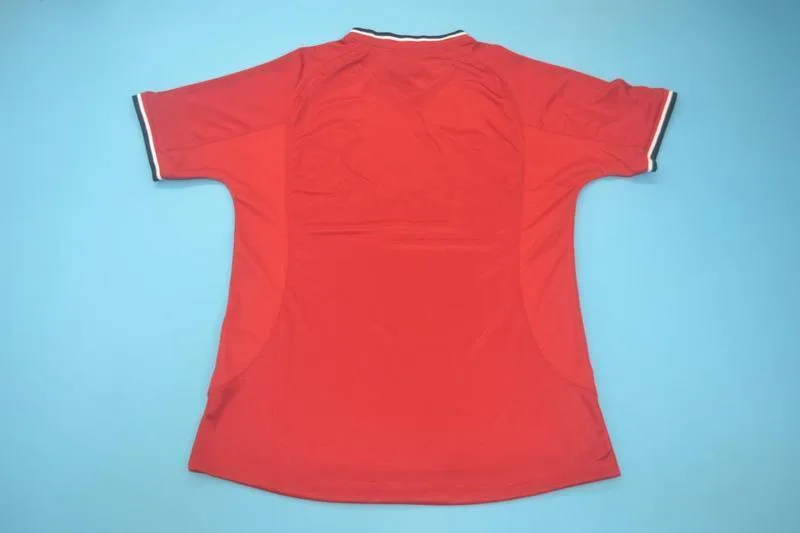 Manchester United 2000/02 Home Shirt — 2