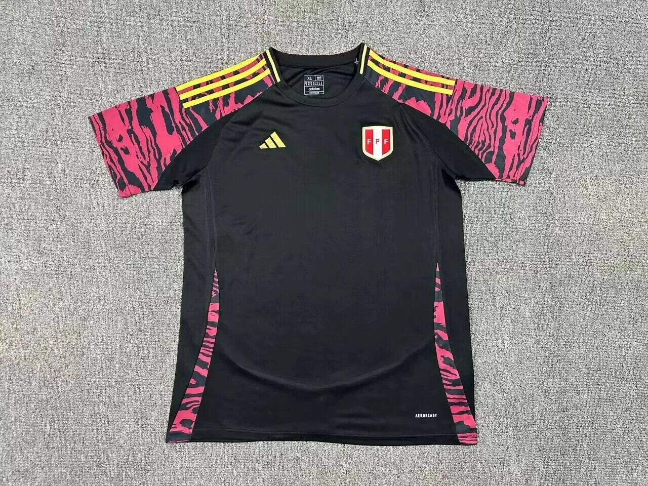 Pérou 2024/25 Extérieur Maillot Manches Courtes