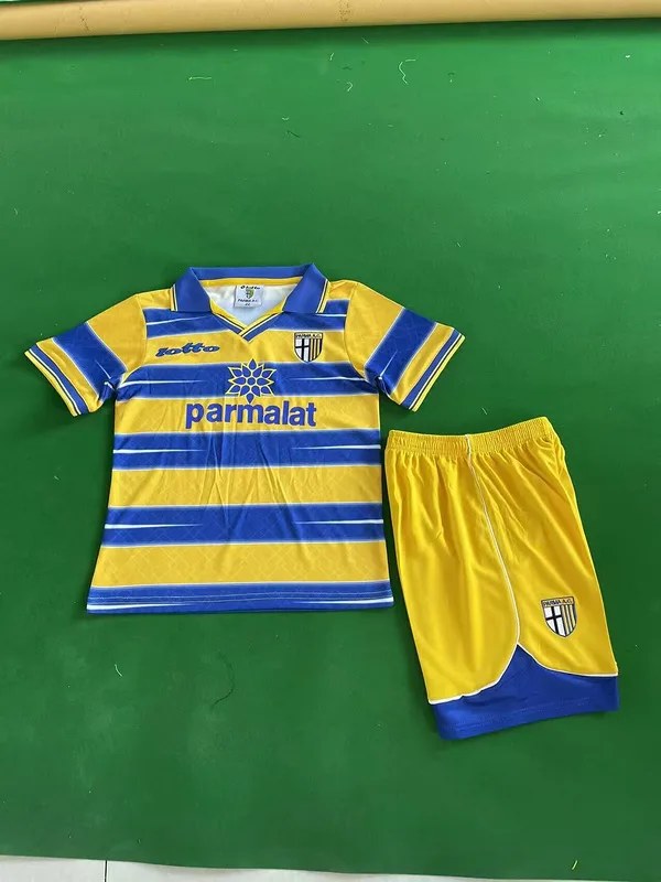 Parma 1998/99 Home Kids Kit