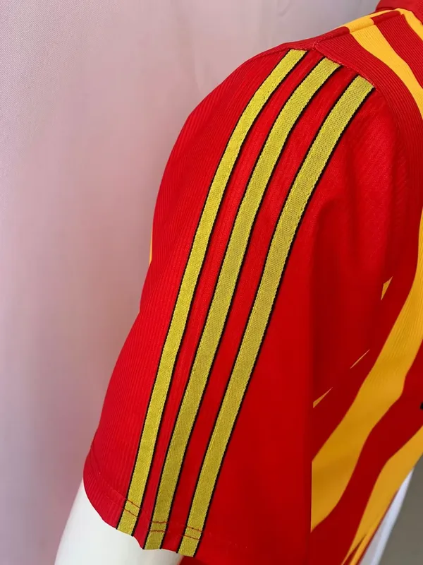 Galatasaray 2000/01 Home Shirt — 2
