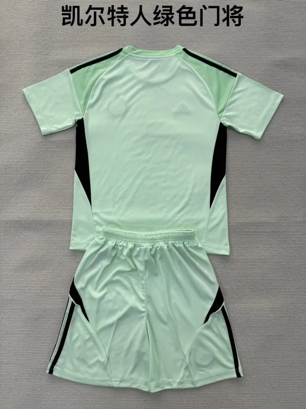 Celtic 2025/26 Goalkeeper Kids Kit Green — 2