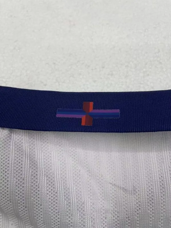 England 2024/25 Kids Kit Player Version — 1