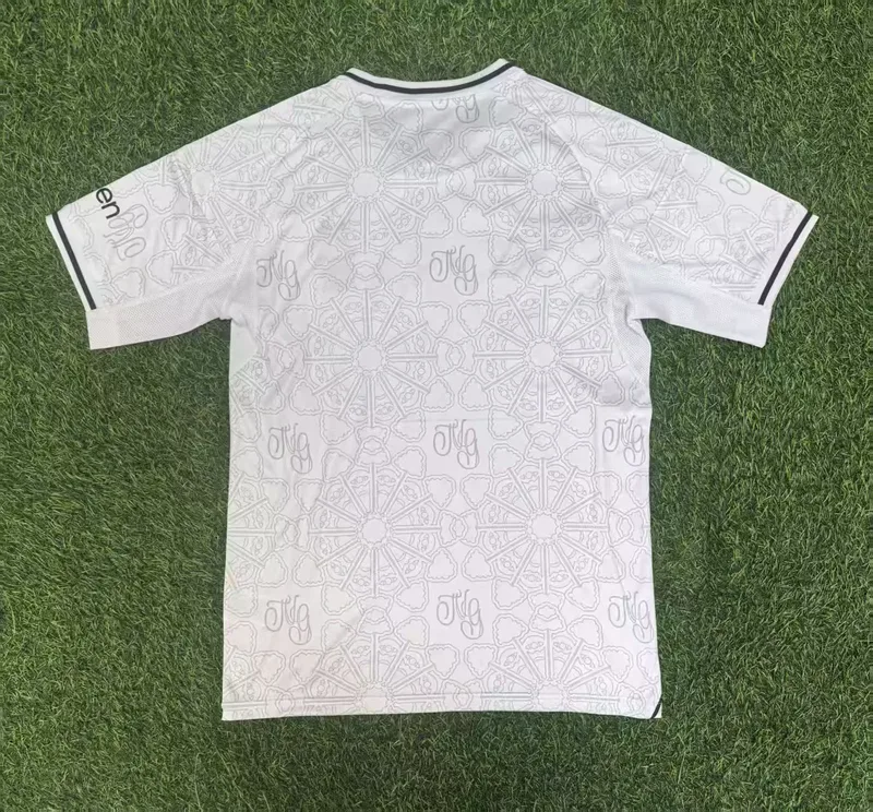 Nottingham Forest 2025/26 Away Shirt — 2