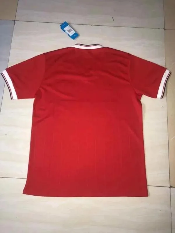 Manchester United 1982/83 Home Shirt — 2