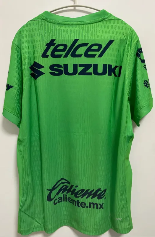 Pumas UNAM 2025/26 Goalkeeper Shirt Player Version Green — 2