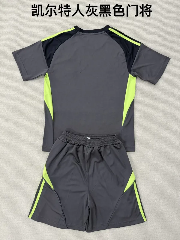 Celtic 2025/26 Goalkeeper Kids Kit Grey — 2
