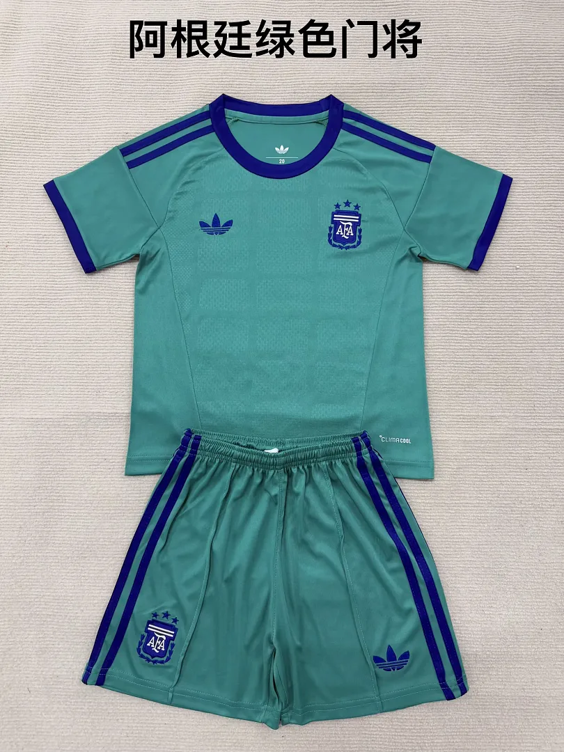 Argentina 2016/28 Goalkeeper Kids Kit Green — 1