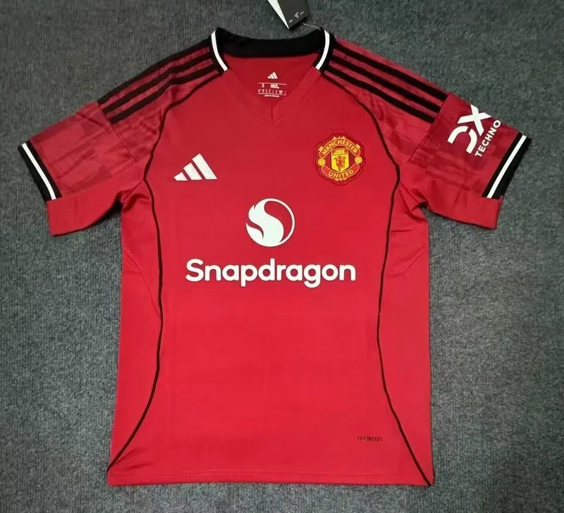 Manchester United 2025/26 Heim Trikot — 1