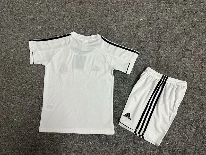Real Madrid 2003/04 Home Kids Kit — 2