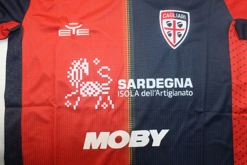 Cagliari 2024/25 Domicile Maillot — 2