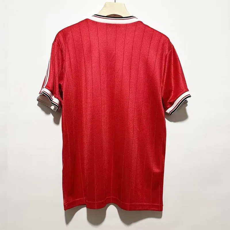 Manchester United 1983 Home Shirt — 2