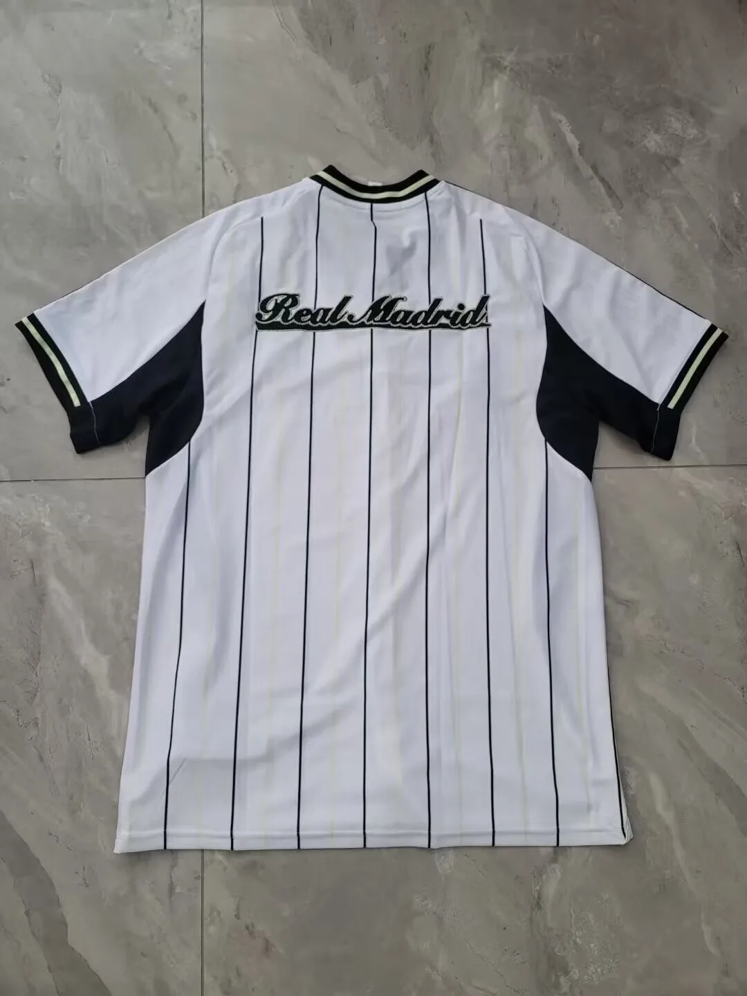 Real Madrid 2025/26 Trikot White US Pack