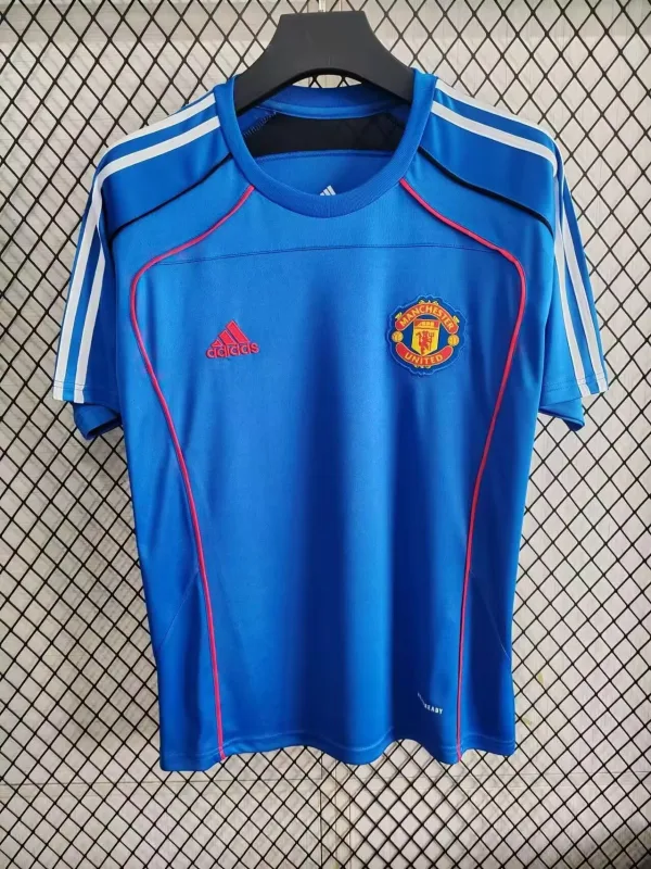 Manchester United 2025/26 Maillot — 1