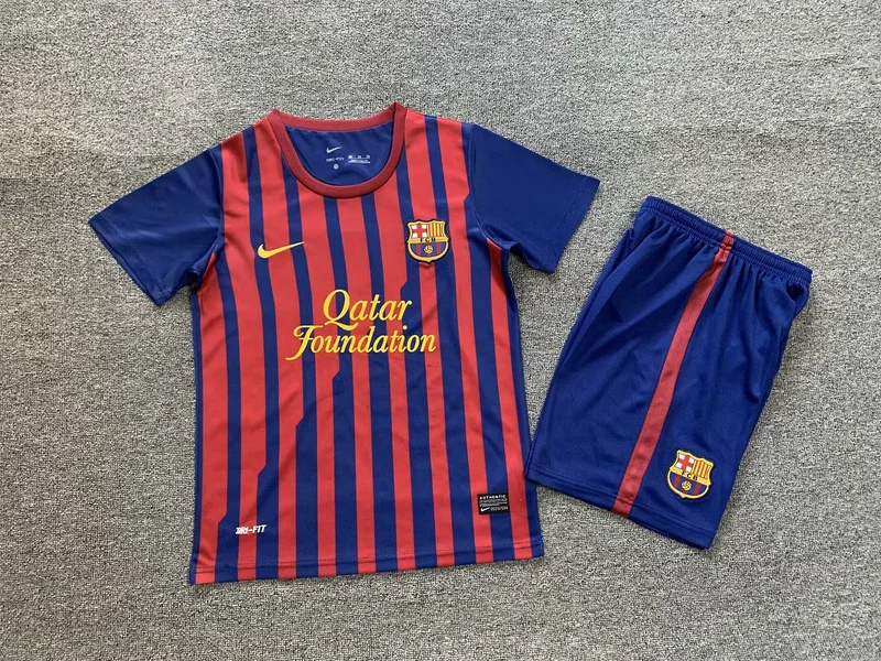 Barcelona 2011/12 Home Kids Kit — 1