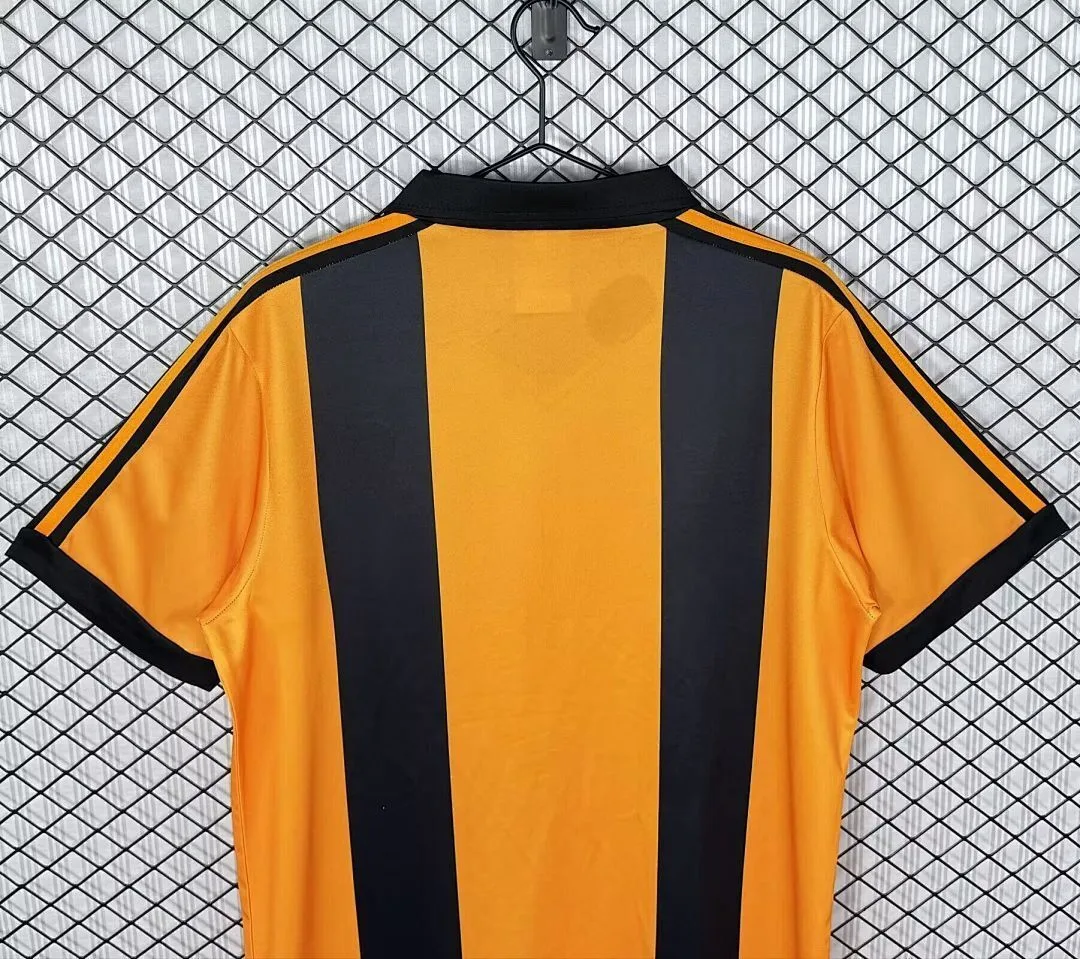 Hull City 1981/82 Home Shirt