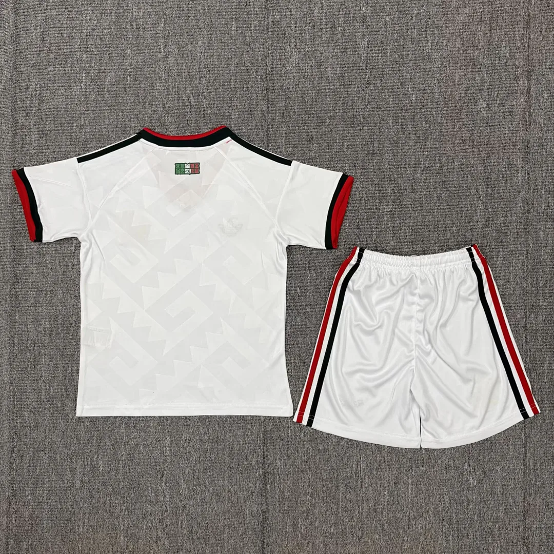 Mexico 2016/28 Away Kids Kit