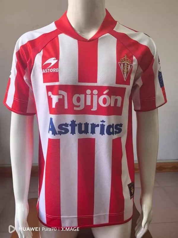 Sporting Gijón 2008/09 Heim Trikot — 2