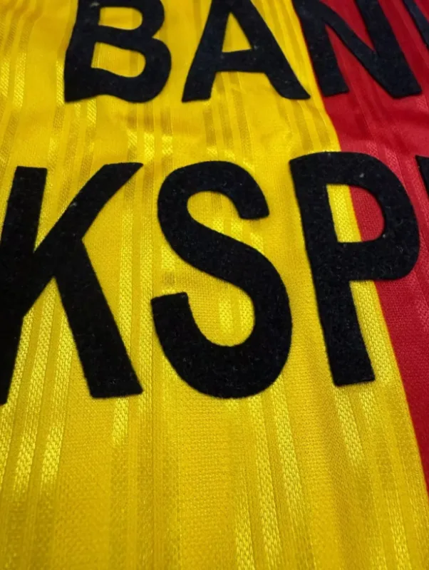 Galatasaray 1997/98 Home Shirt — 2