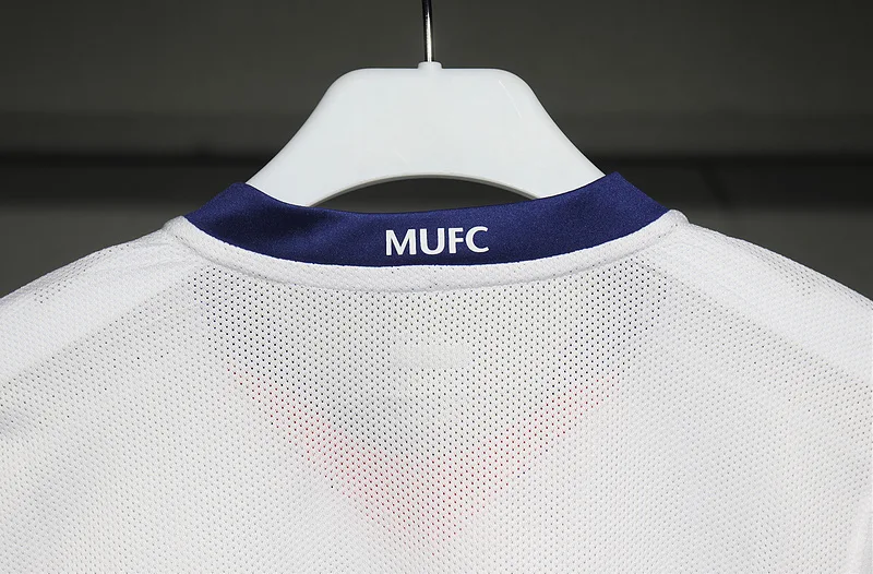 Manchester United 2008/09 Ausweich Trikot Langarm Spielerversion White — 2