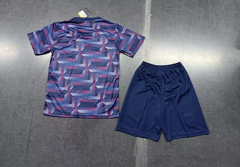 England 2024 Training Kids Kit — 1